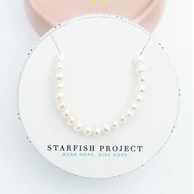 Cultured Freshwater Pearl Necklace in gift box