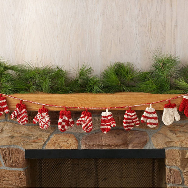 Red and White Mini Mittens Holiday Garland lifestyle