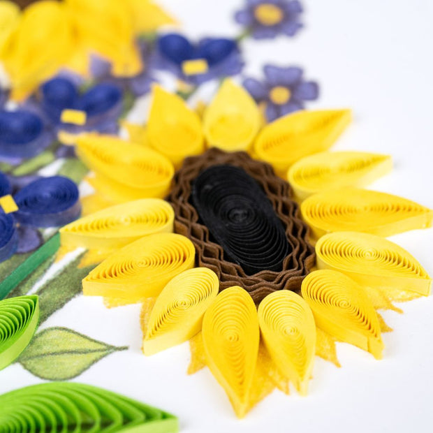Birthday Sunflower Bouquet Quilled Greeting Card closeup detail