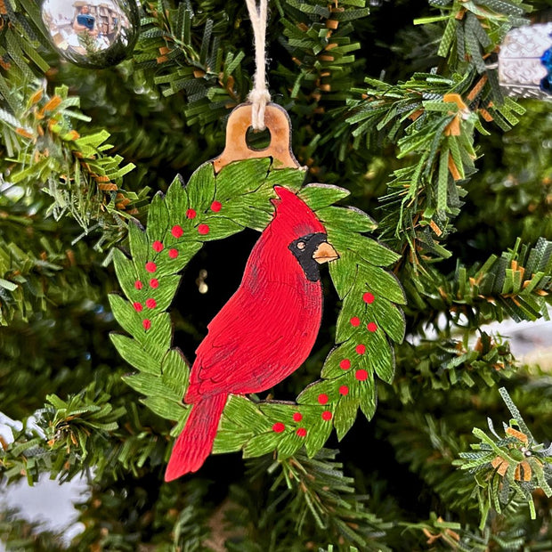 Hand-painted Natural Gourd Wreath Ornament - Cardinal lifestyle
