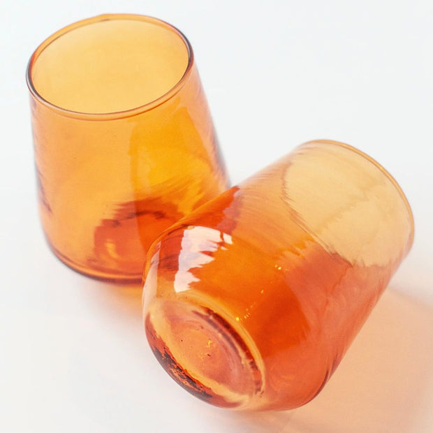 Hammered Glass Water Tumbler - Amber showing detail