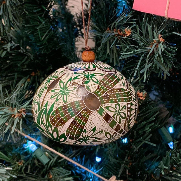 Hand-carved Gourd Ornament - Dragonflies lifestyle