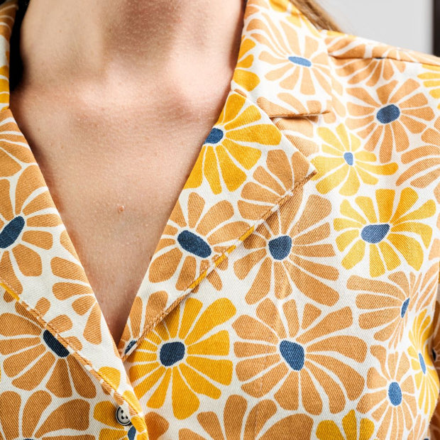 Mata Traders Camp Shirt Sunny Floral closeup detail