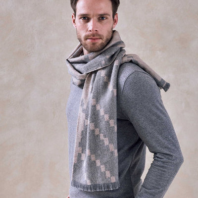 Sliding Baby Alpaca Scarf - Grey on a male model
