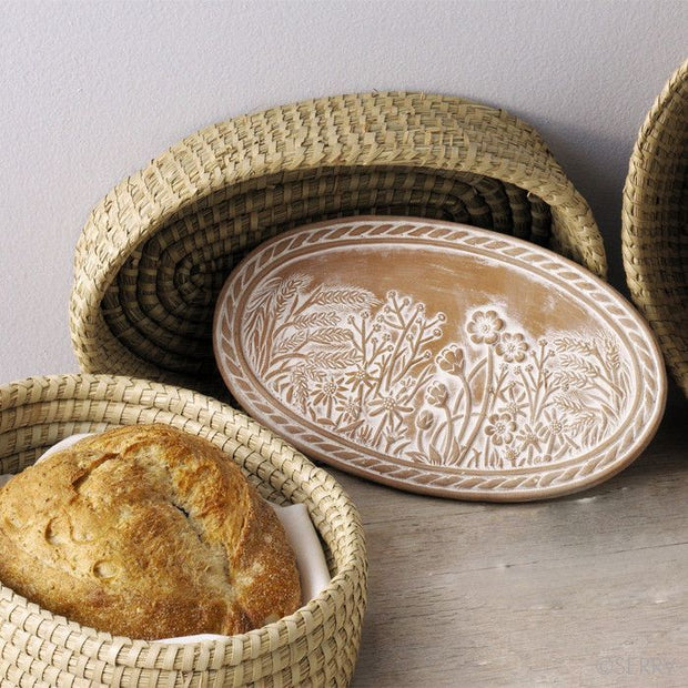 Fair Fields Bread warmer in Natural Basket Set lifestyle