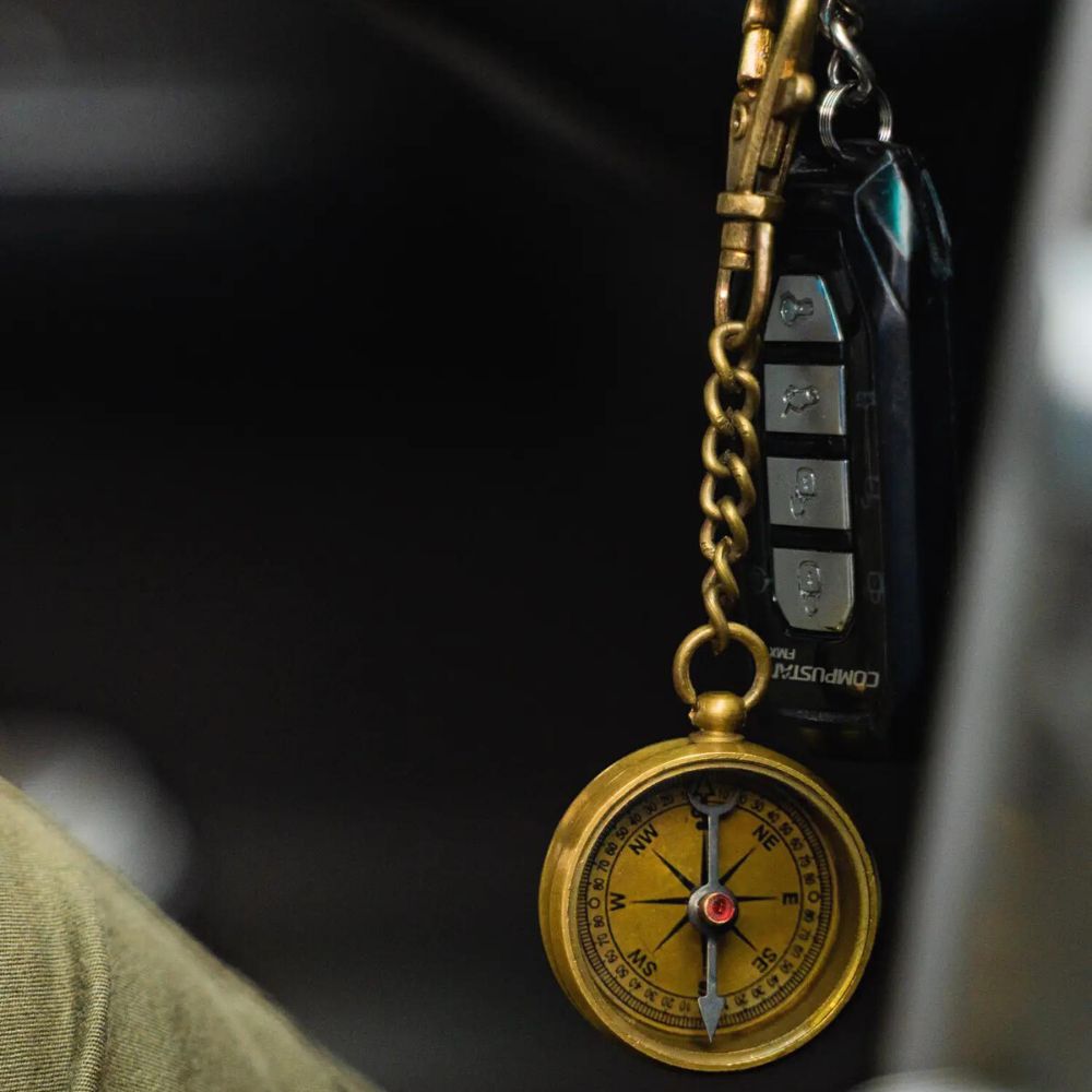 Compass Key Chain – Zee Bee Market LLC