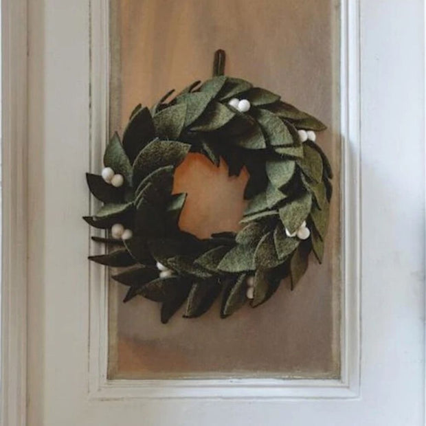 Felt Mistletoe Wreath lifestyle on door