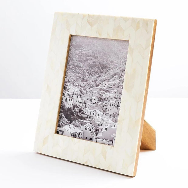 5" X 7" Artemis Pearl Picture Frame lifestyle
