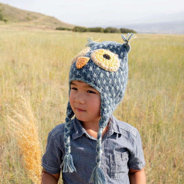 Kids Hand-knit Grey Owl Hat on child model