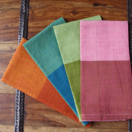 Set of 4 Hand-woven Chic Two-Tone Napkins